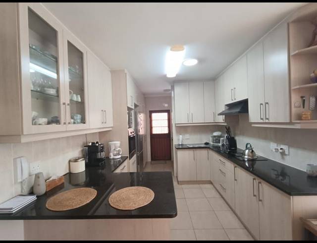 2 BEDROOM HOUSE FOR SALE IN SONKRING